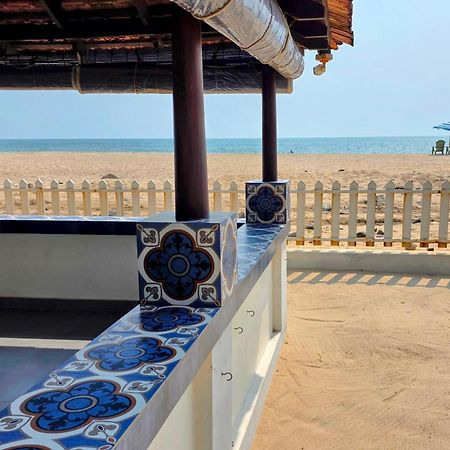 Ether Marari Beachfront Марарикулам Экстерьер фото