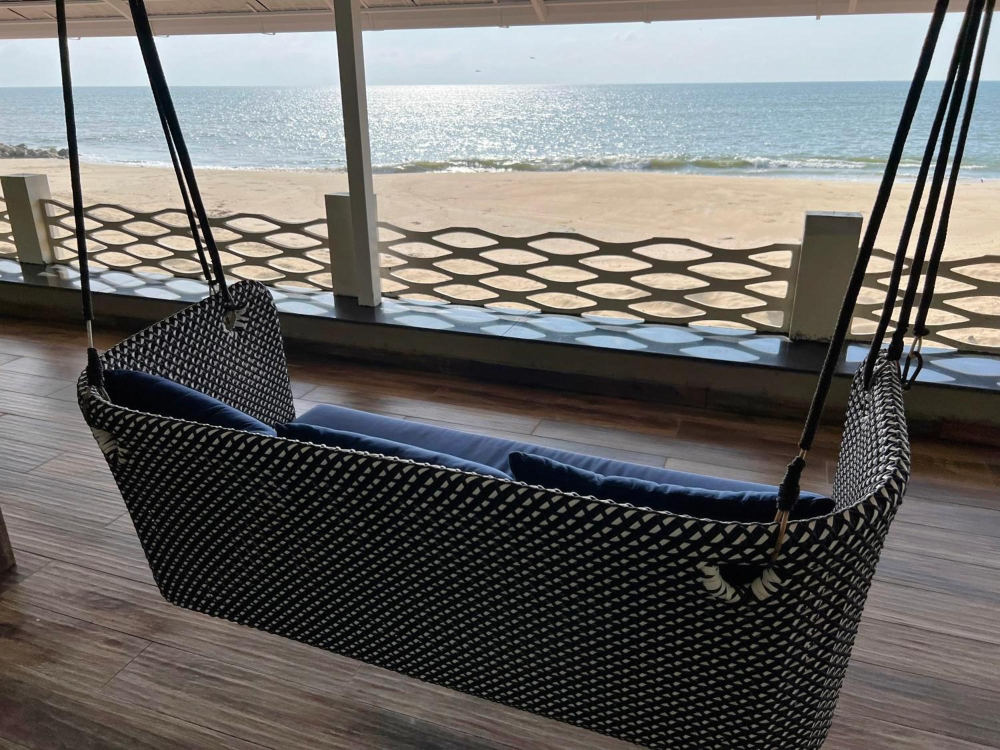 Ether Marari Beachfront Марарикулам Экстерьер фото